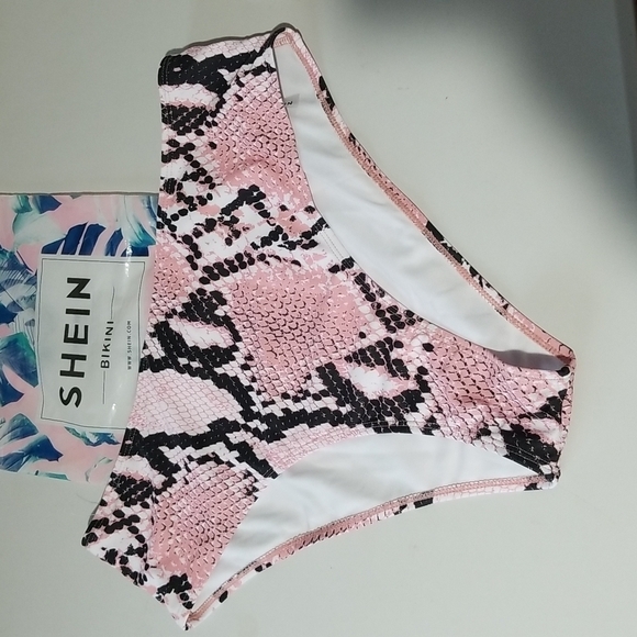 SHEIN Snake Print Bikini Bottom Size 2X - Picture 1 of 10